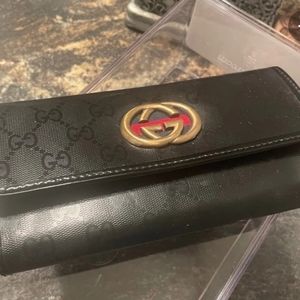 EUC Gucci Trifold Wallet